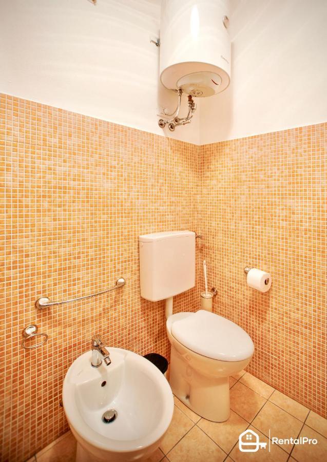 Free Parking-Sea View, With Pool & Garden Apartment Сан Ремо Екстериор снимка