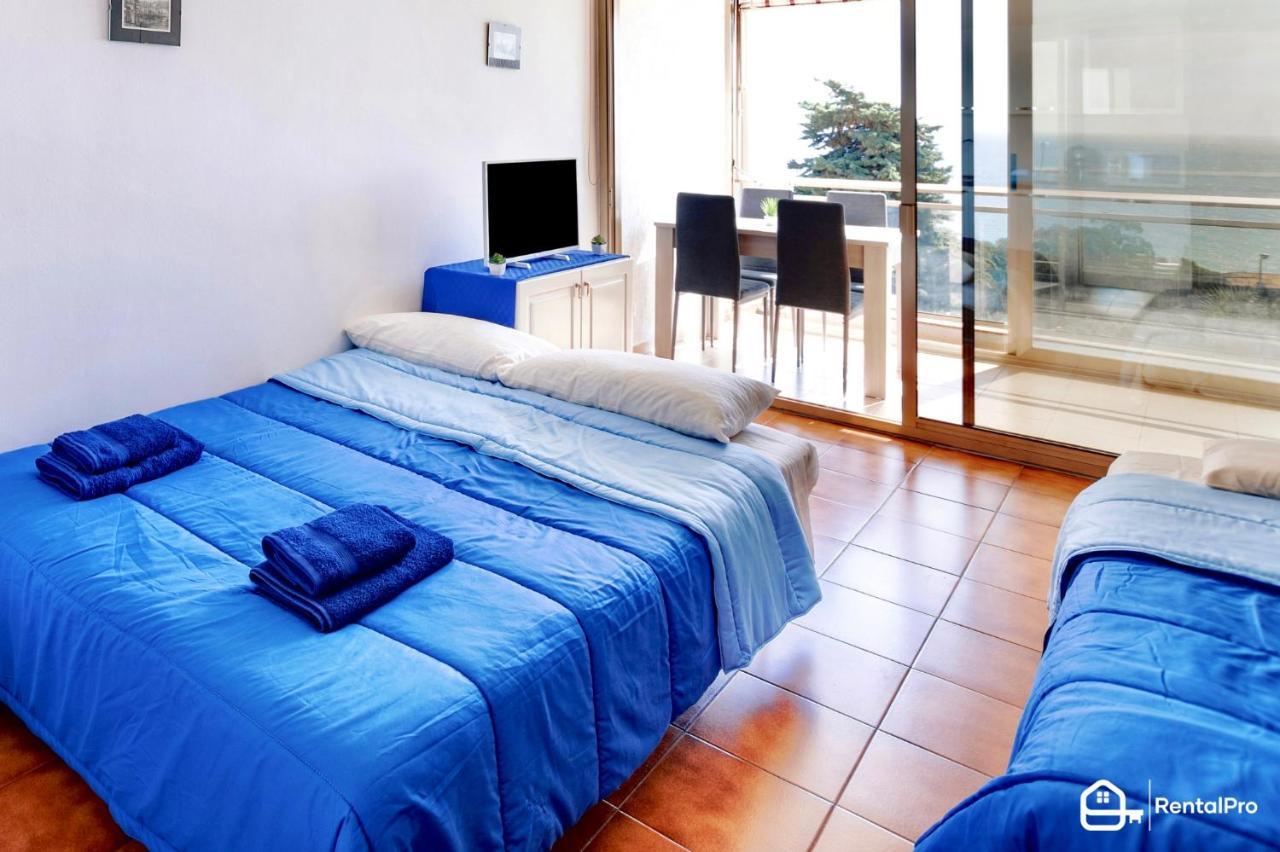 Free Parking-Sea View, With Pool & Garden Apartment Сан Ремо Екстериор снимка